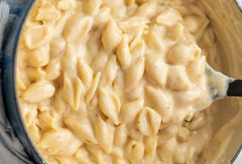 White American And White Cheddar Give The Distinct Flavors